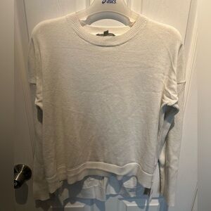 ATHLETA Sweater Womens Medium Cream Silk Blend Highland Crossback OpenBack Shirt